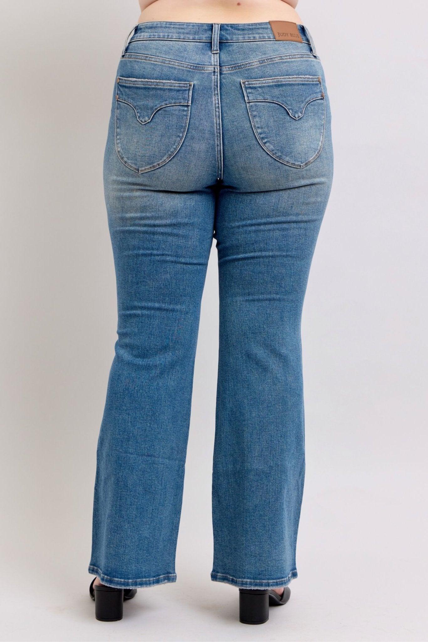 Judy Blue MR Tummy Control Vintage Wash Jeans - Too Dimes Boutique