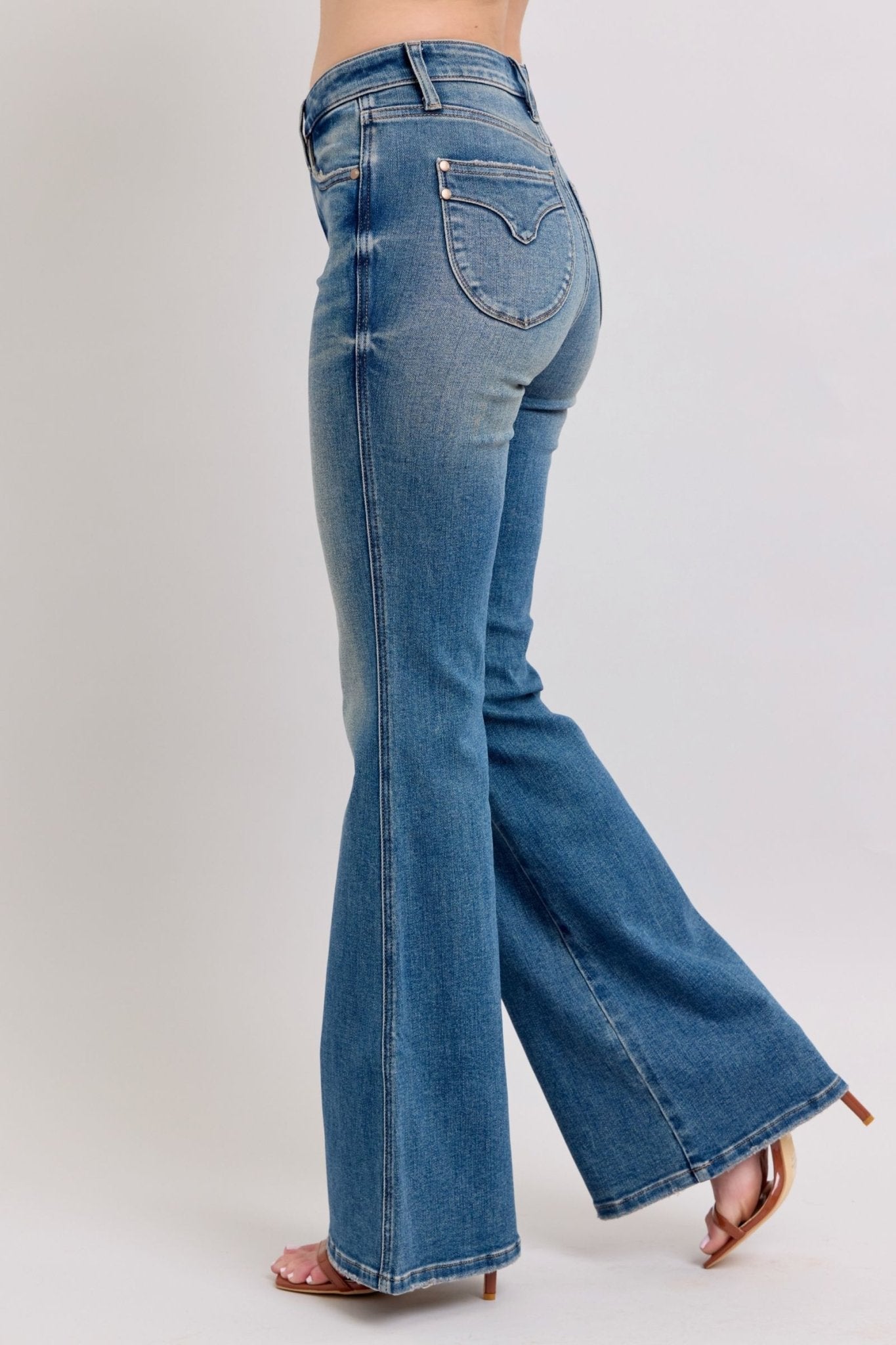 Judy Blue MR Tummy Control Vintage Wash Jeans - Too Dimes Boutique