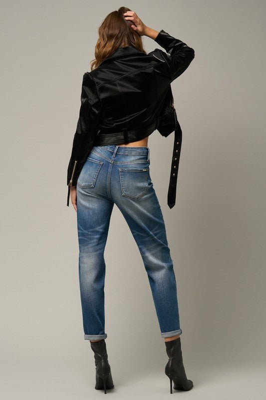 GIRLFRIEND JEANS / STRETCHED - Too Dimes Boutique