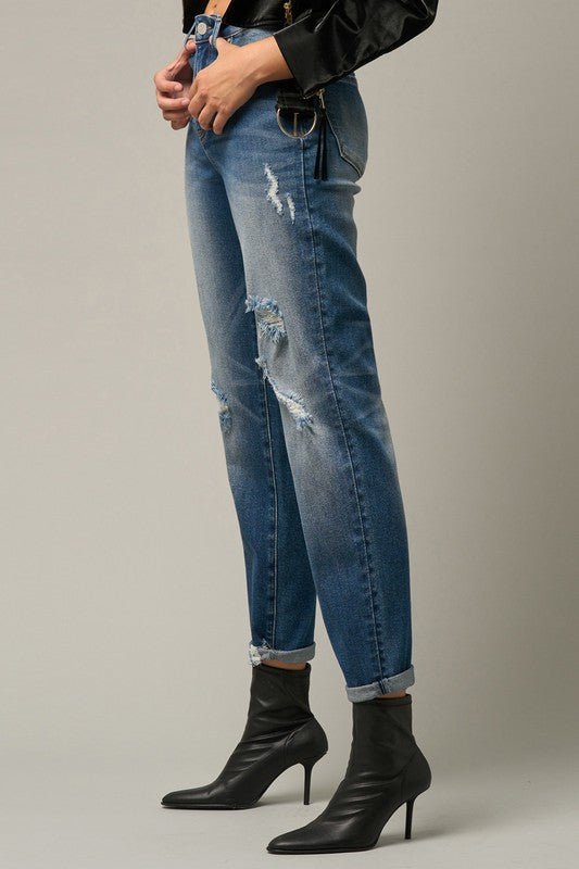 GIRLFRIEND JEANS / STRETCHED - Too Dimes Boutique