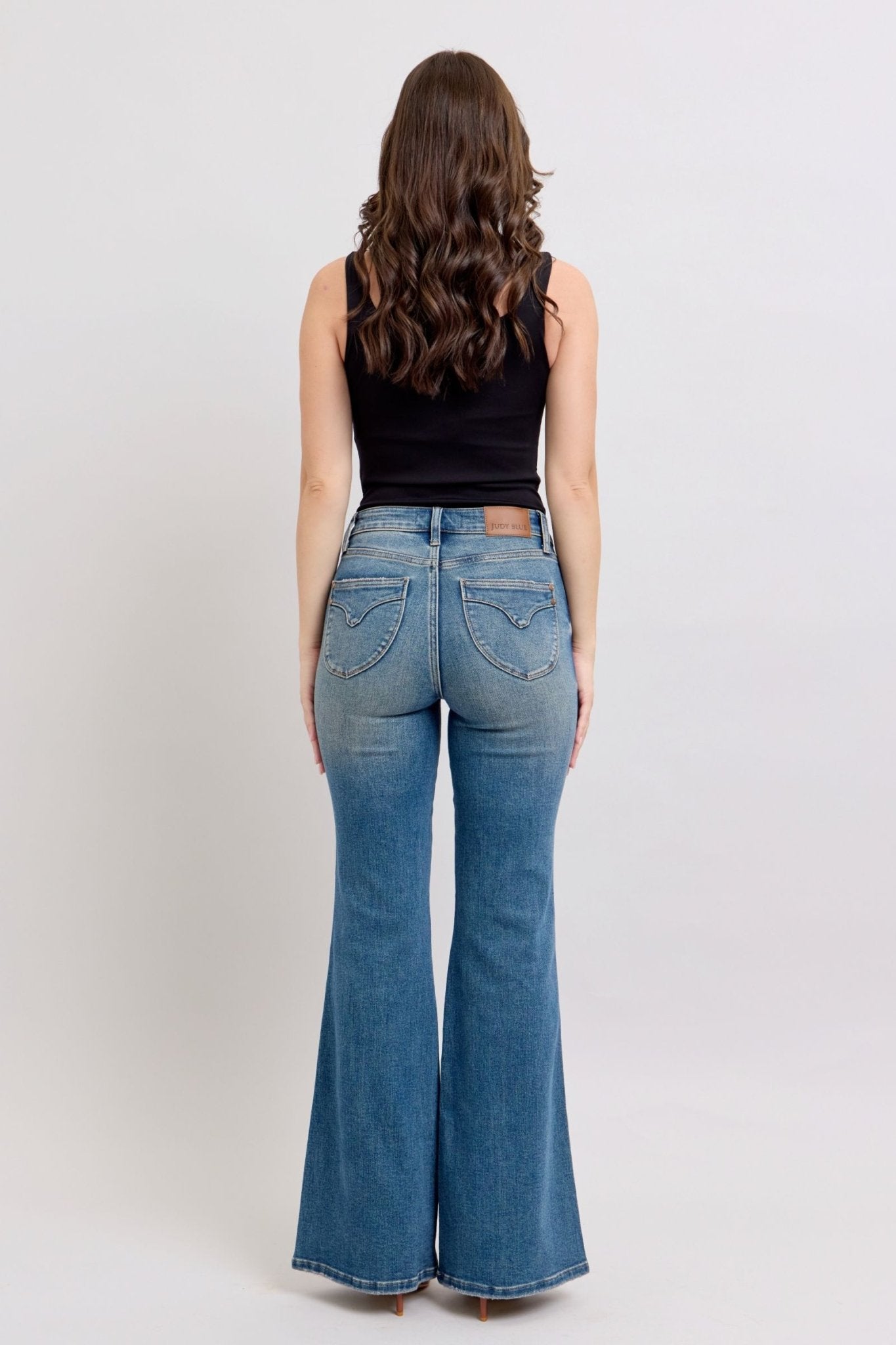 Judy Blue MR Tummy Control Vintage Wash Jeans - Too Dimes Boutique