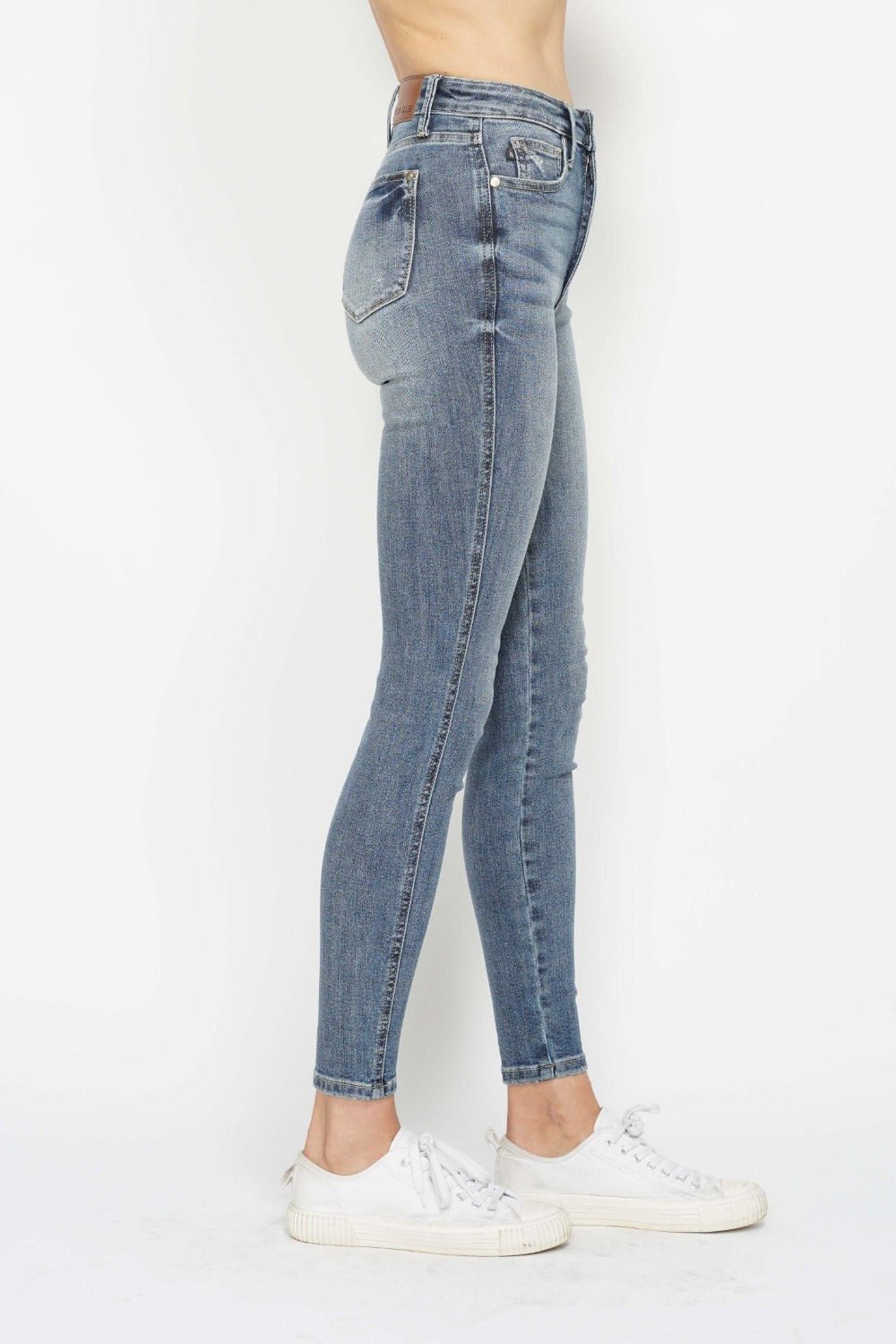 Judy Blue Full Size Tummy Control Contrast Wash Skinny Jeans - Too Dimes Boutique